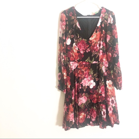 Modcloth Dresses & Skirts - ModCloth Floral Dress
